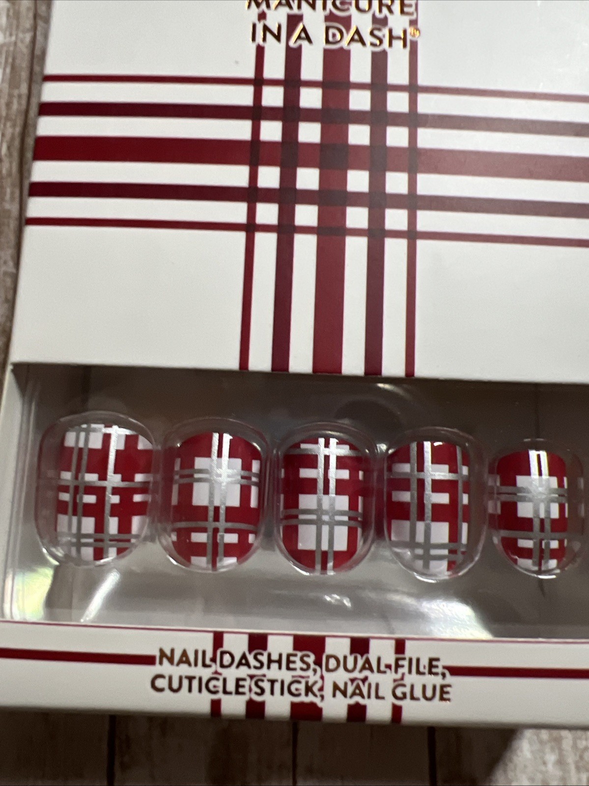 Red Aspen Press On Short Square Shiny Plaid Posh Plaid, Perlette ❤️