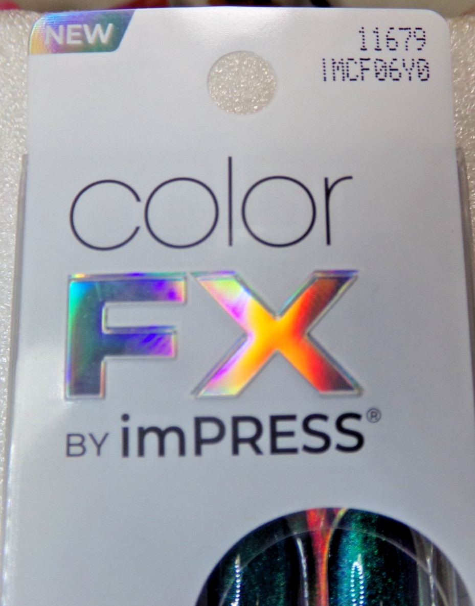 Impress Color FX NAILS Shiny Green Cats Eye Glue on Medium Magnetic Effect