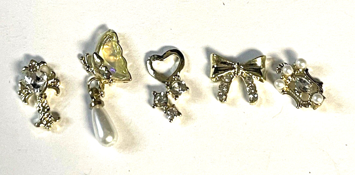 Nail Jewelry 5 Rhinestones Pearl New
