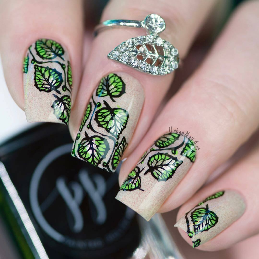 B021 Autumn Tales Stamping Plate For Stamped Nail Art Design
