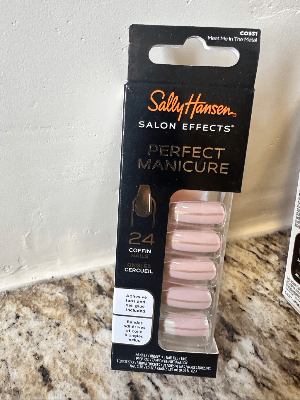 Sally Hansen 24 Square Press on Nails With Glue Coffin Shape Meet me in The Meta