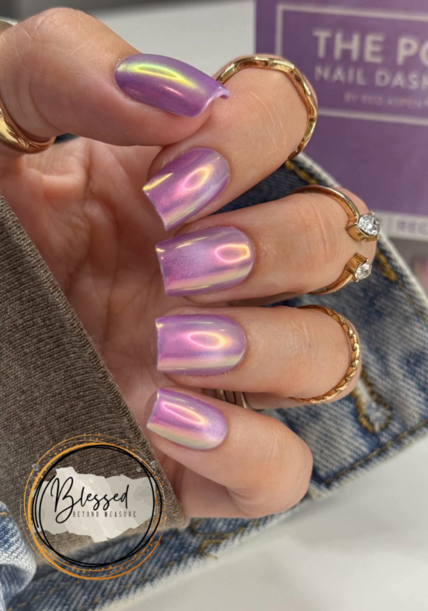 Red Aspen Press On Nails-Mic Me Up, Mik Short Coffin • Cat Eye • Holo Purple