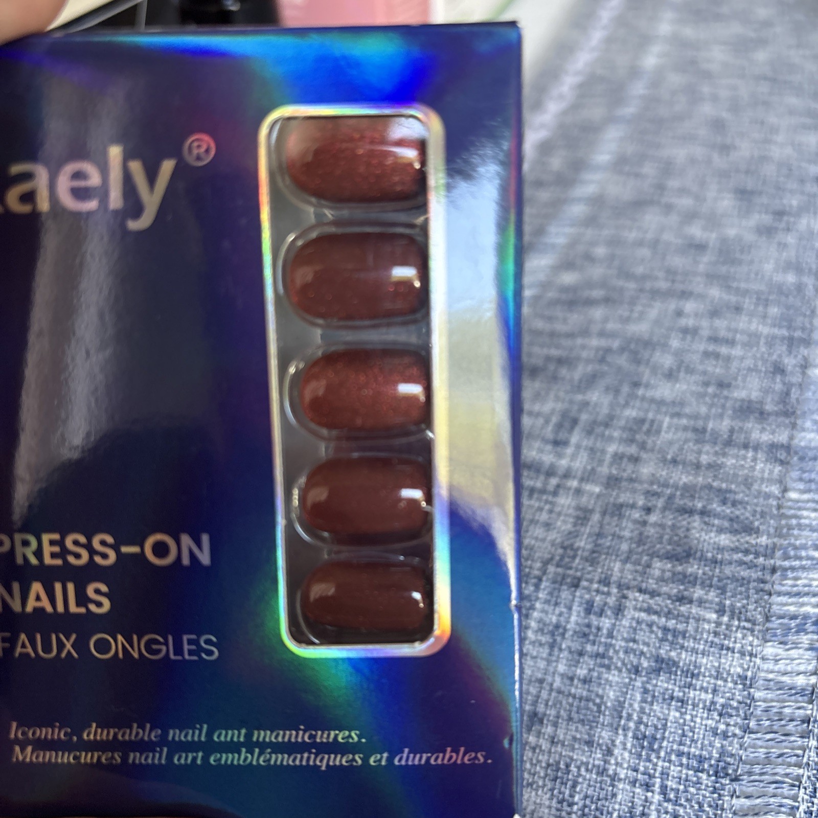 Kaely Press On Nails Set Of Three Short Squoval Brownish Red Color