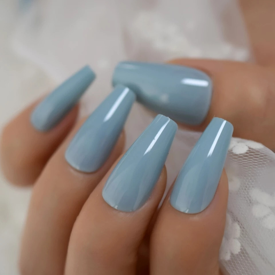 24 Press on nails kit w glue Long coffin glossy light blue denim