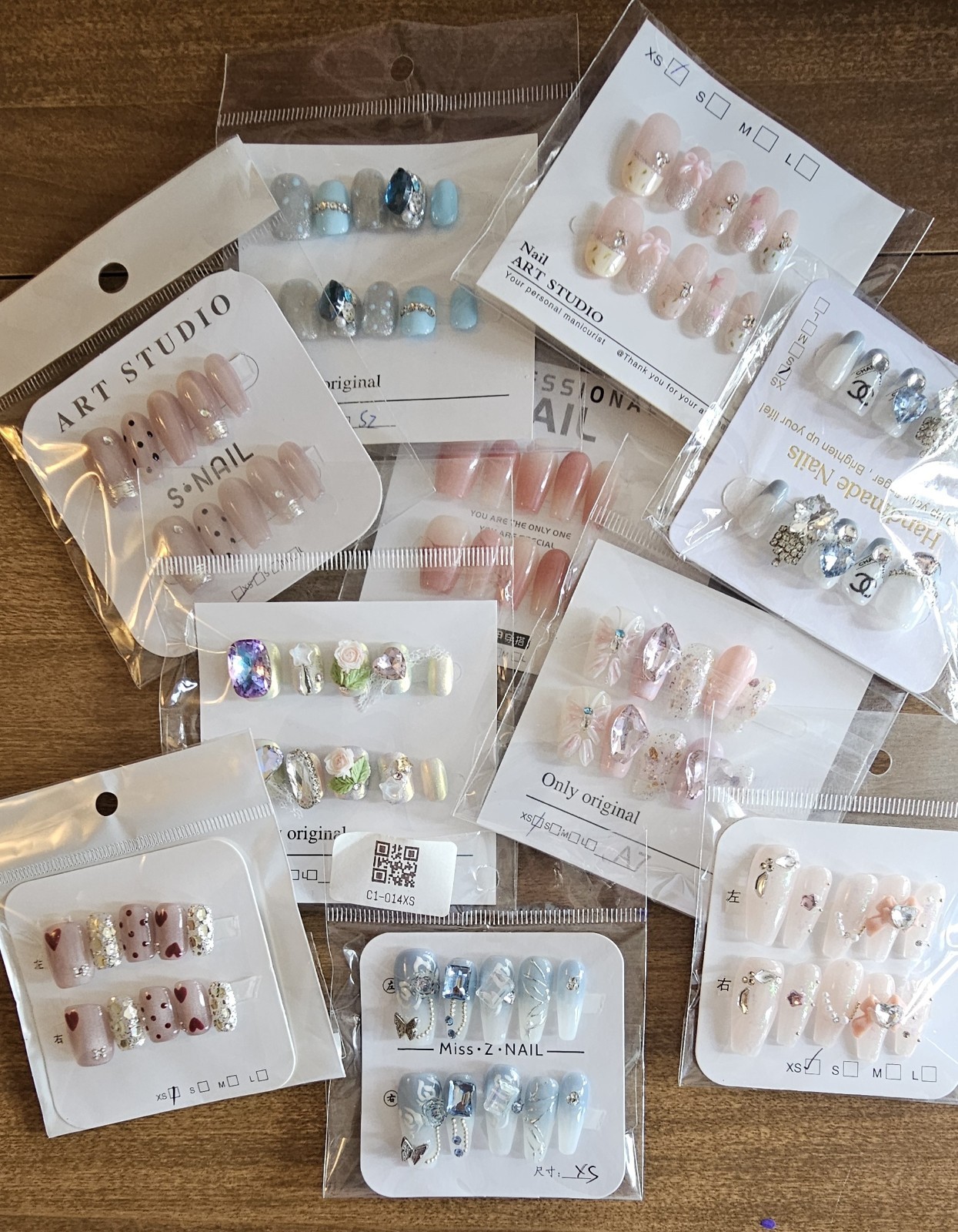 10 Sets Handmade Press On Nails Mixed Designs Bling Charms Glossy/ Full Cover