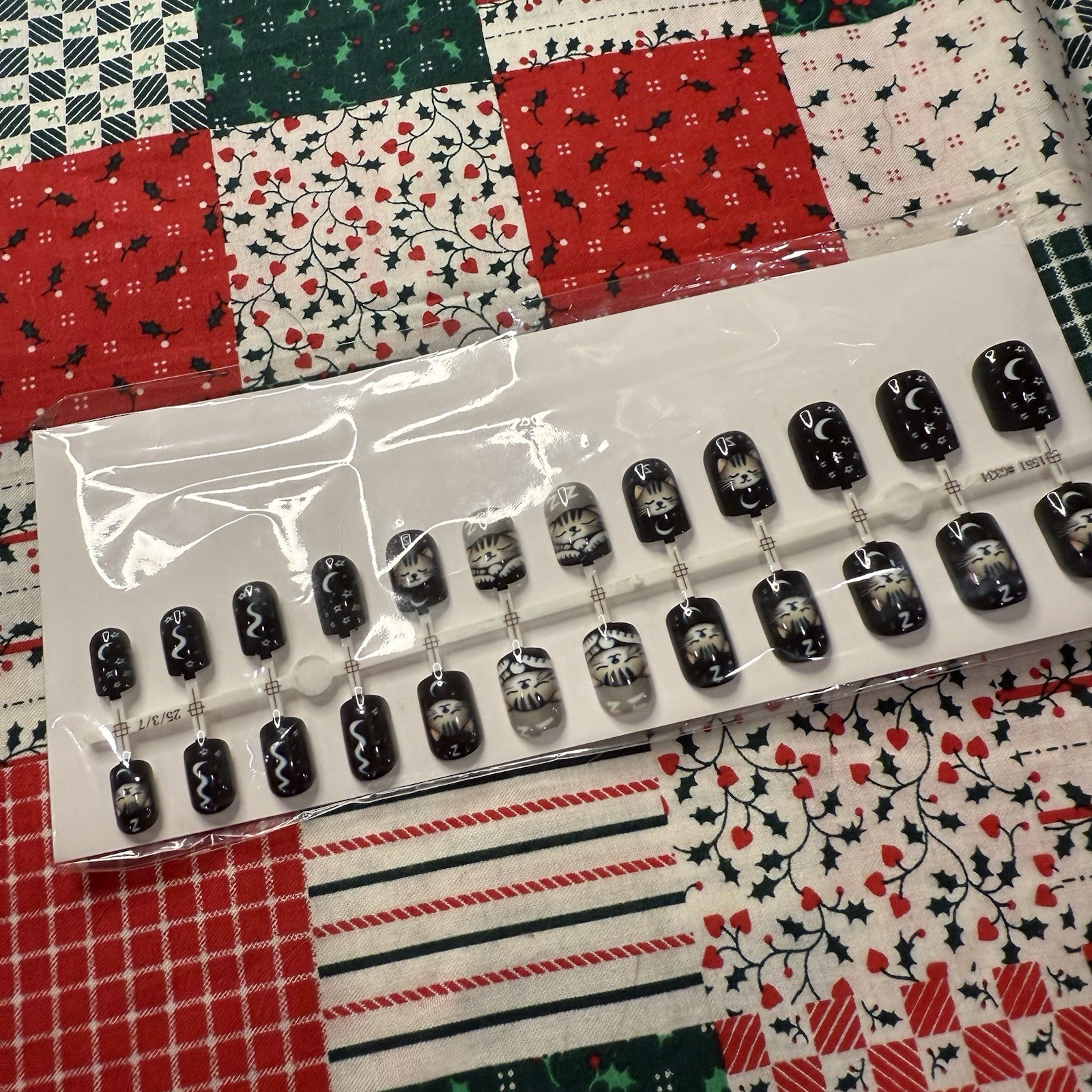 Nail Press On 24 Pack Kit Fake Short Nails Rounded Black Short Cat Lady Gift New
