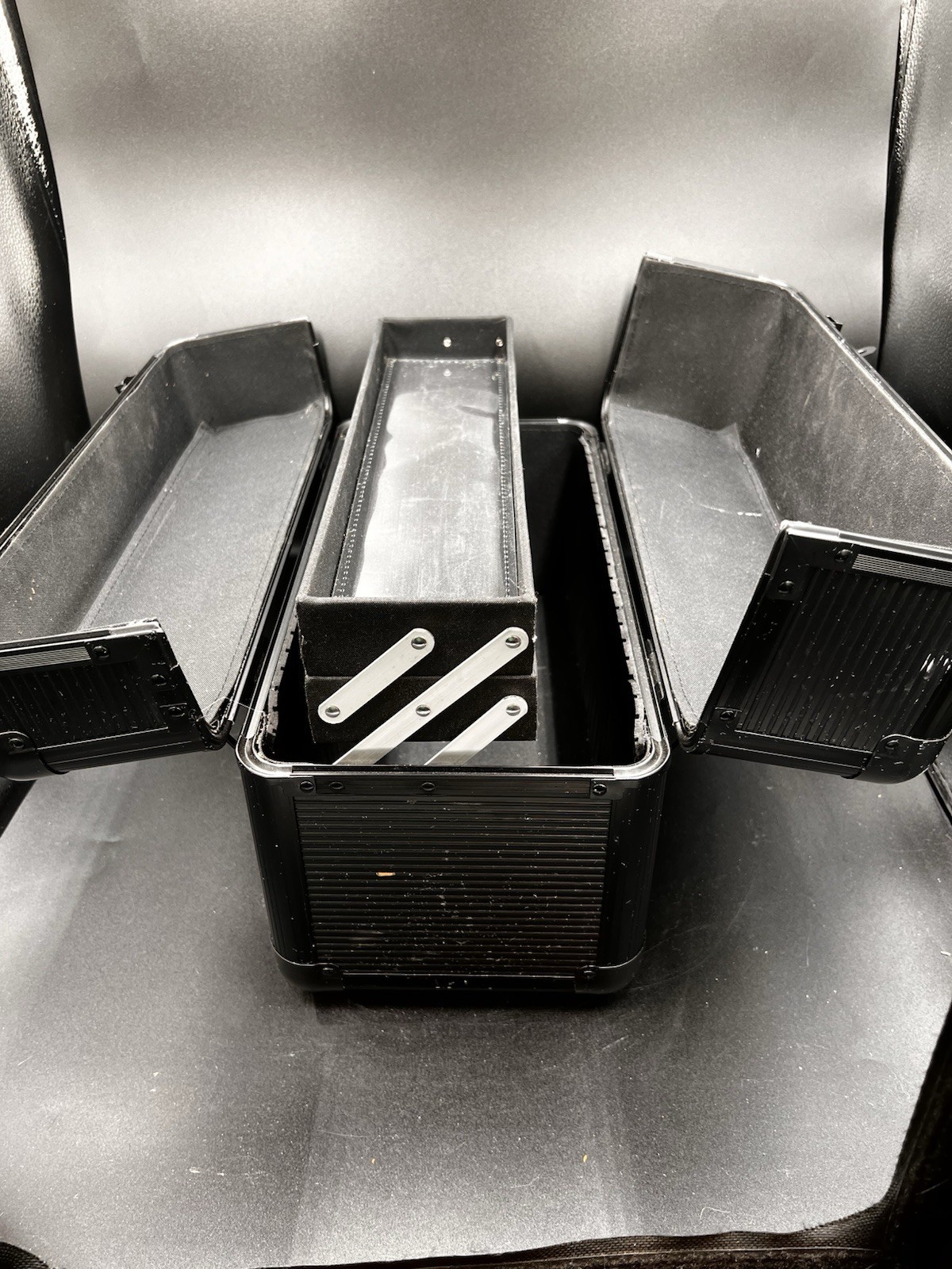 CND Nail Tech./Make Up Artist Black Hard Shell Supply Case-See desc.