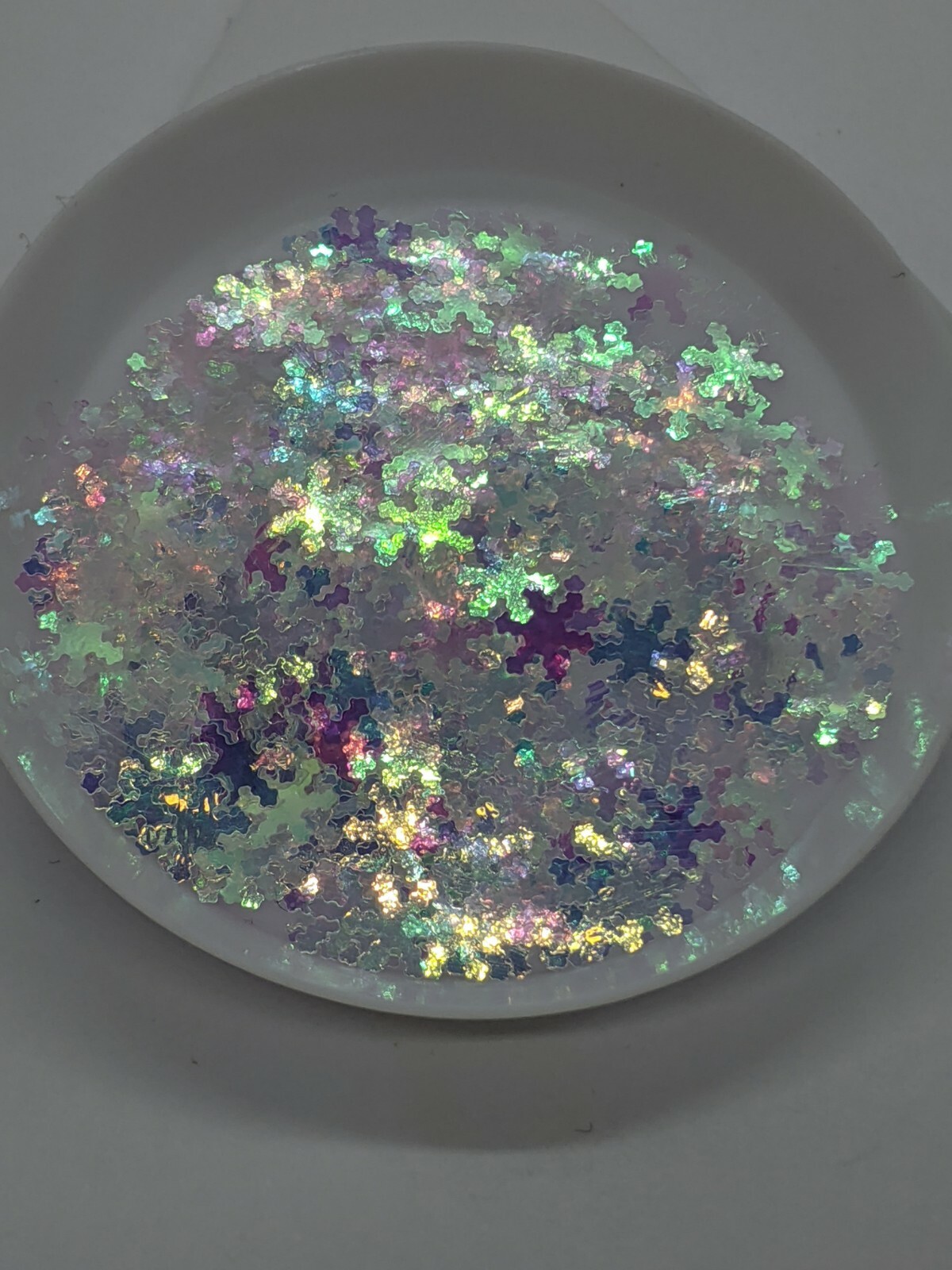 Colour Shift AB Clear/White/Green/Pink Snowflakes Winter Christmas UK Seller