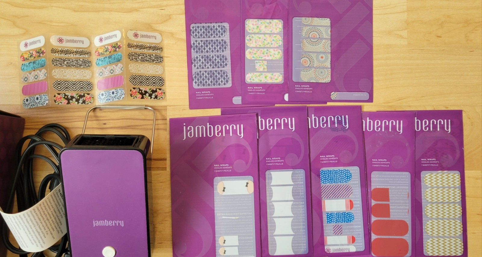 Jamberry Mini Heater w/ assorted nail wraps, used but in great condition