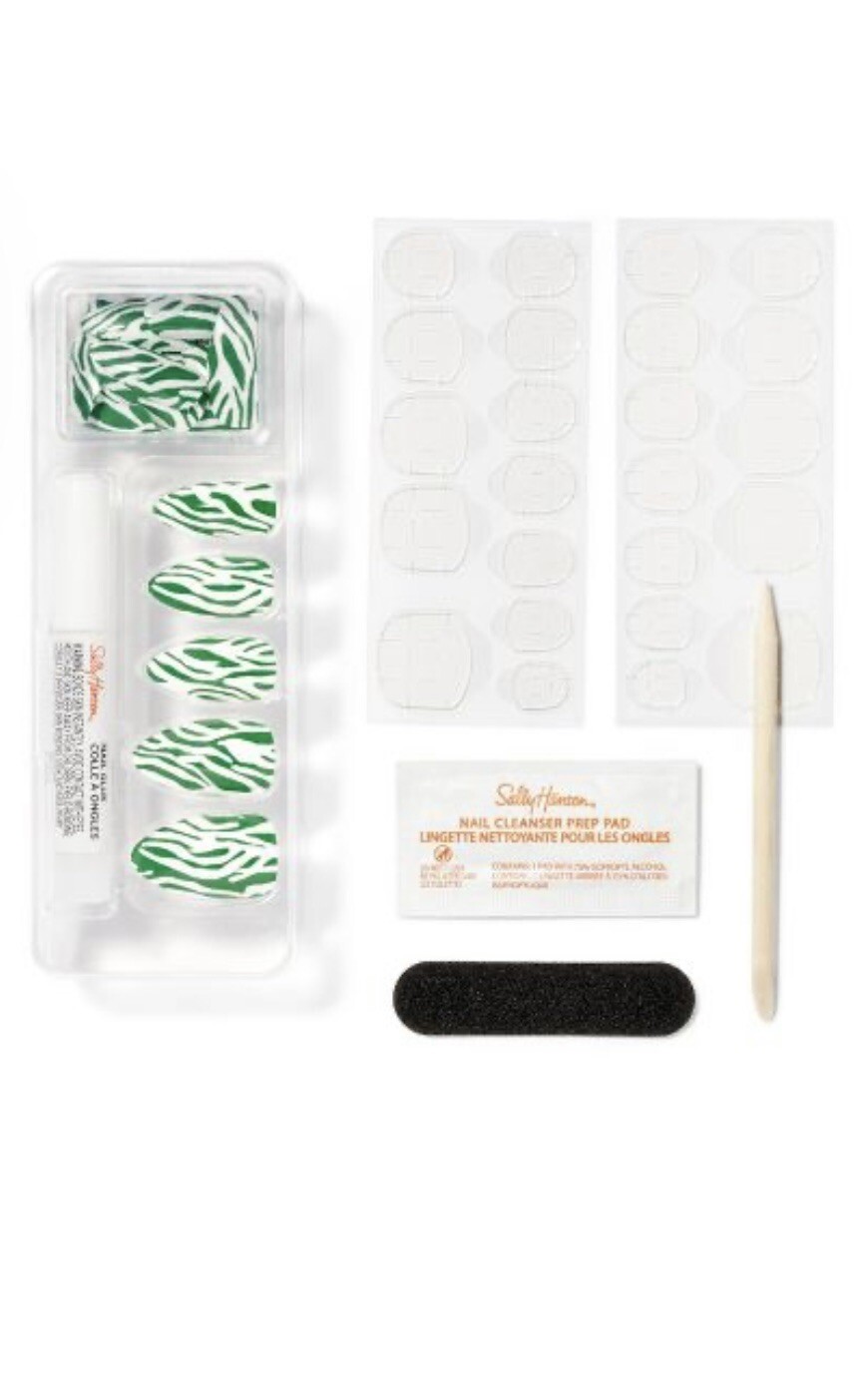 Sally Hanson X Diane Von Furstenberg Adhesive 24 Nails Almond Shape (4 Pack) NWT