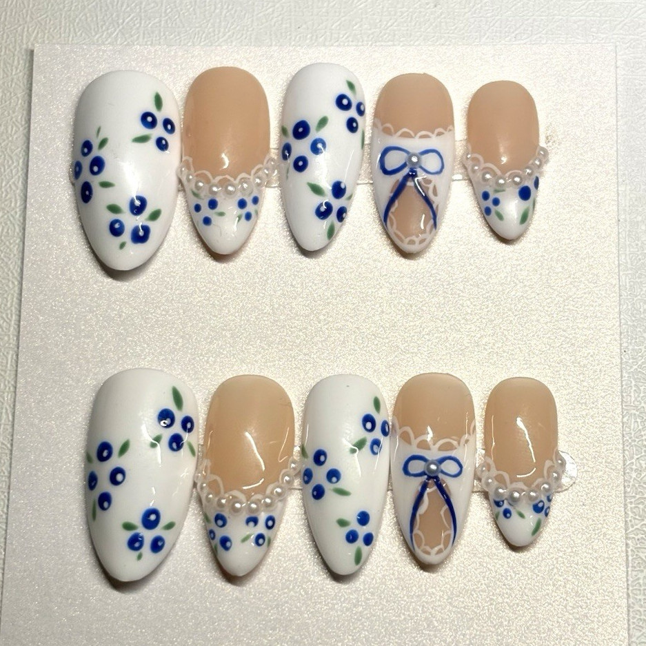 Press-On Nails White/Blue/Nude French Blueberry Bow Full Cover Almond Medium Set