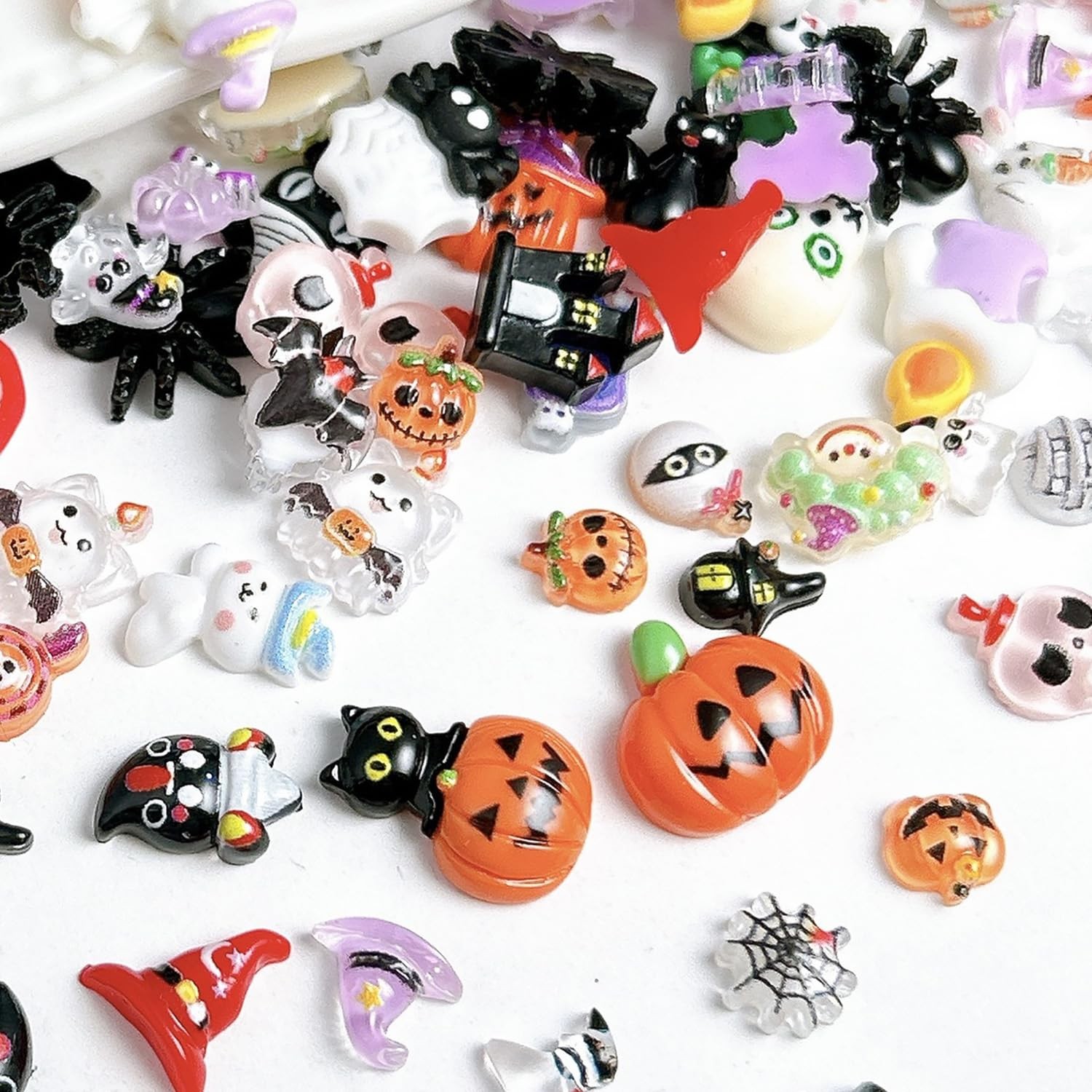 WBRRFJJ w-12 Halloween Nail Charms