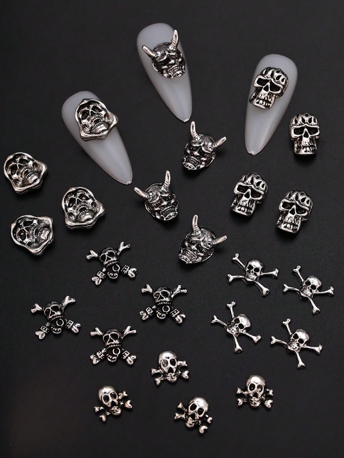 24pcs/Set Dark Skull Shaped Alloy 3d Nail Art Decoration Accessories