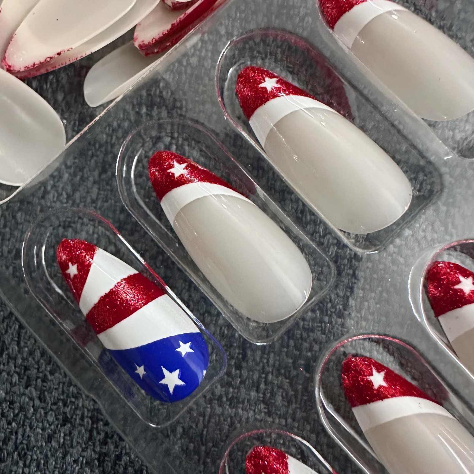 24Pcs 4th of July Press on Nails Medium Almond Oval Fake Nails with Flag Desi…