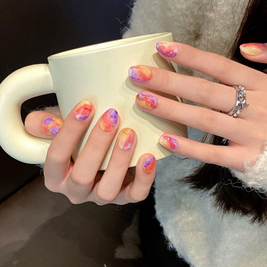 Handmade Marbled Painted Galaxy Starry Sky False Nail Short Round Press On Nail