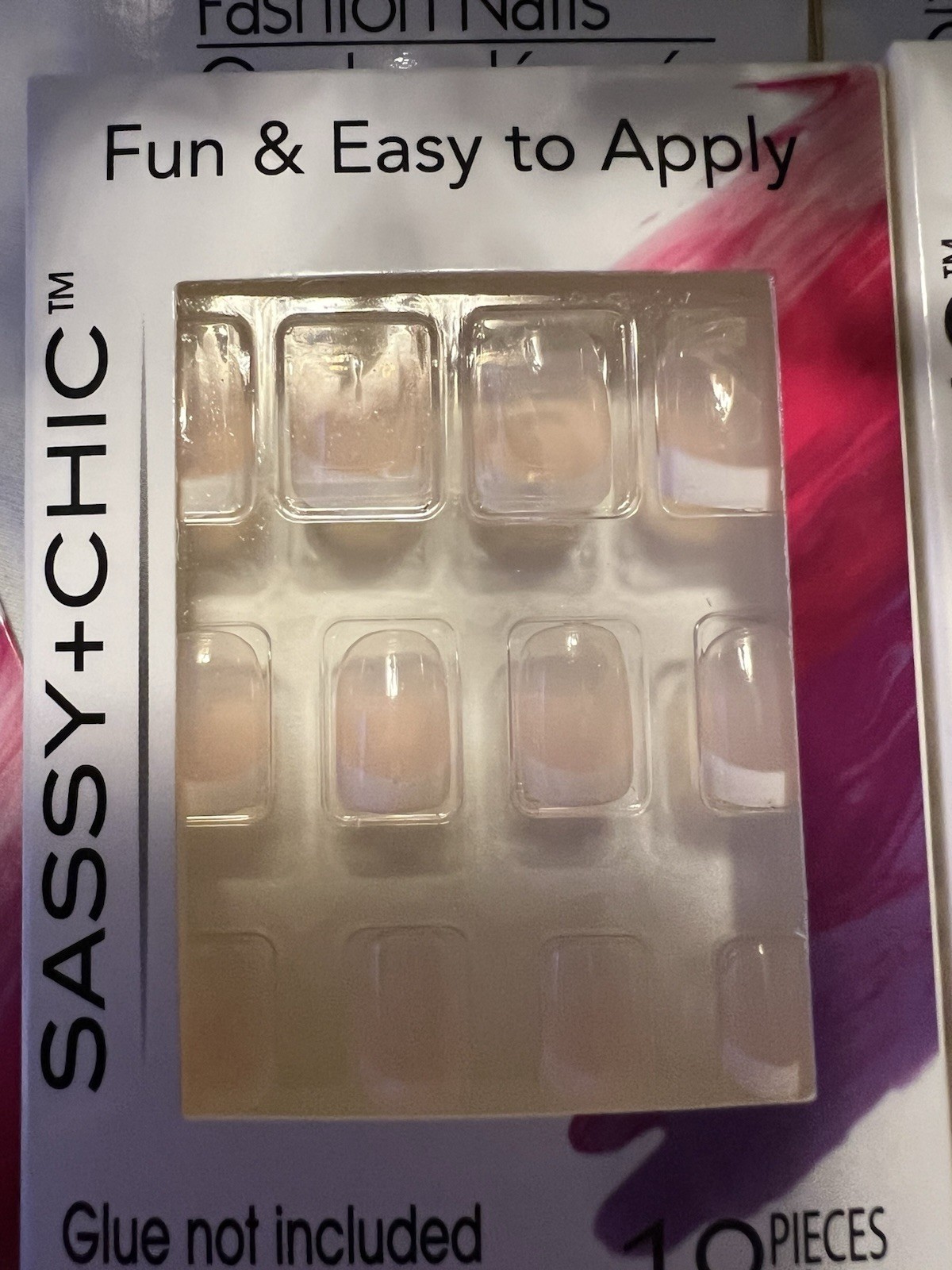 Variety Of Artificial Fingernails With Free Nail Glue