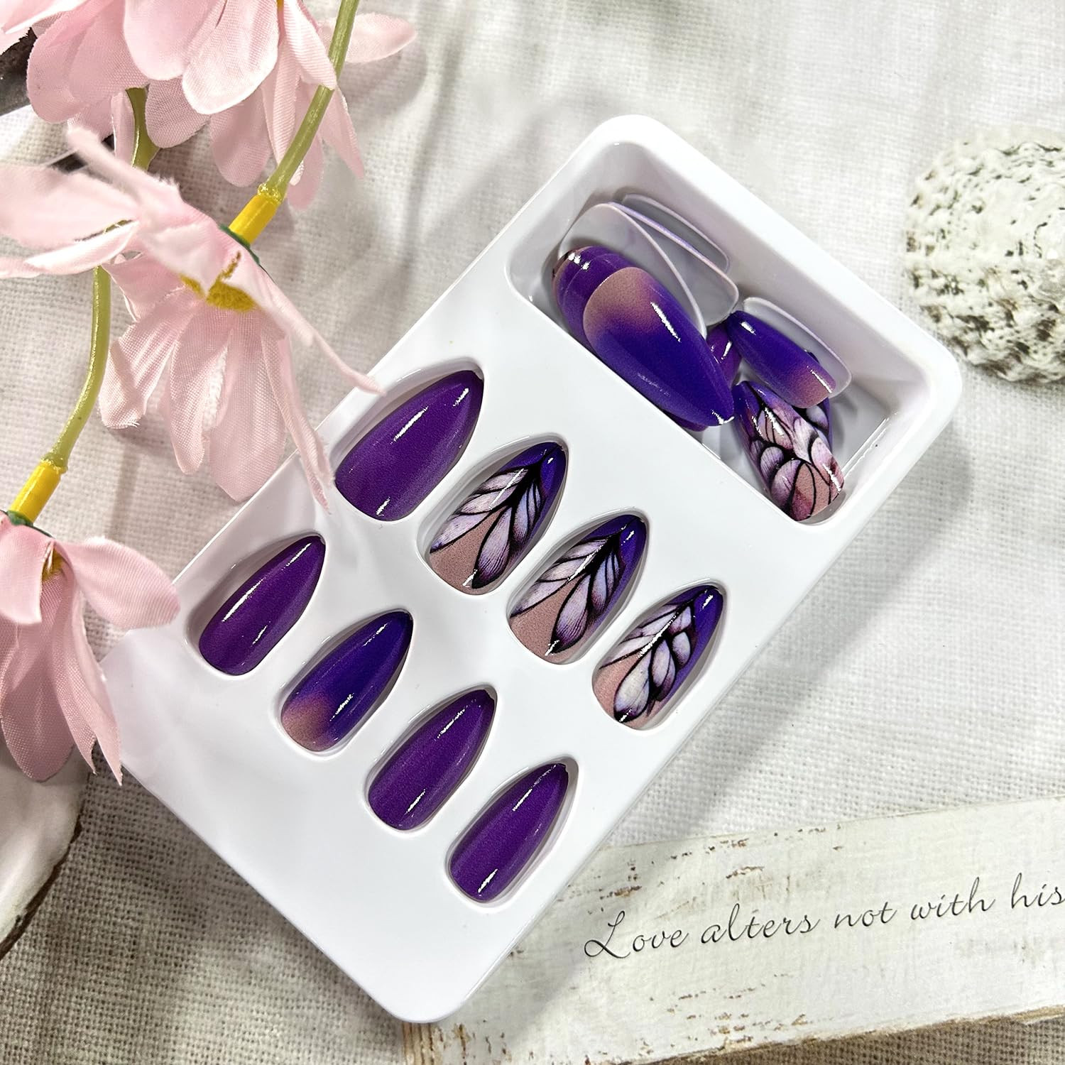 Dark Purple Gradient Press on Nails Medium Almond Shaped Purple Feather Pattern