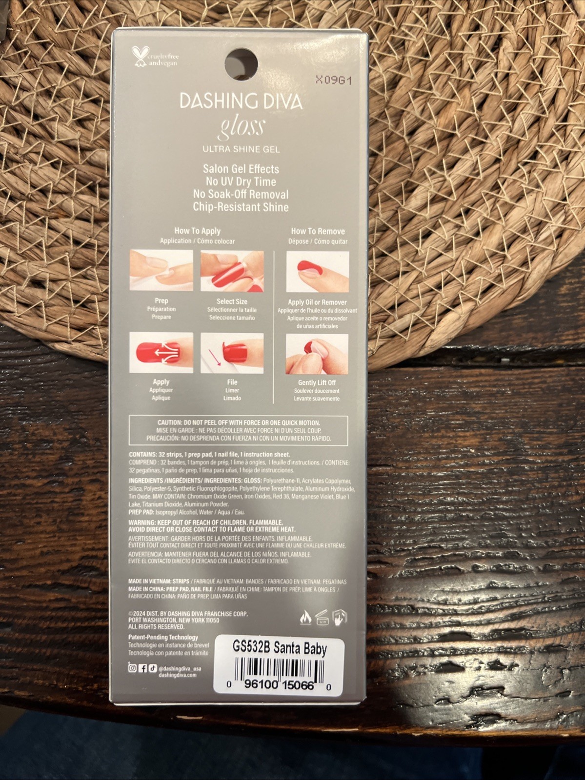 Dashing Diva Gloss Ultra Shine Gel Nail Strips, Santa Baby, 32 Count