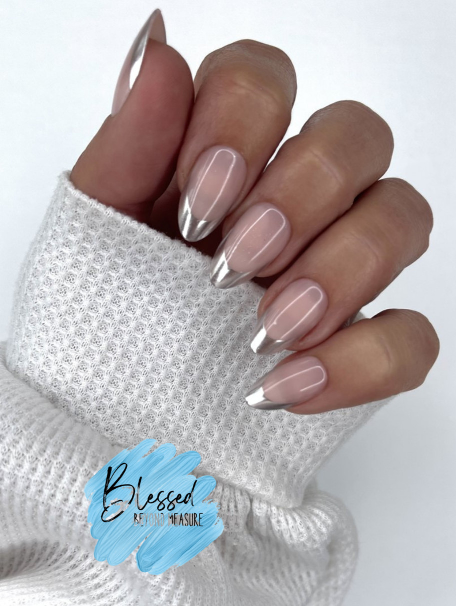 Red Aspen Press On Nails~Steel My Heart, Shelby~Almond~Chrome~ Silver ~French