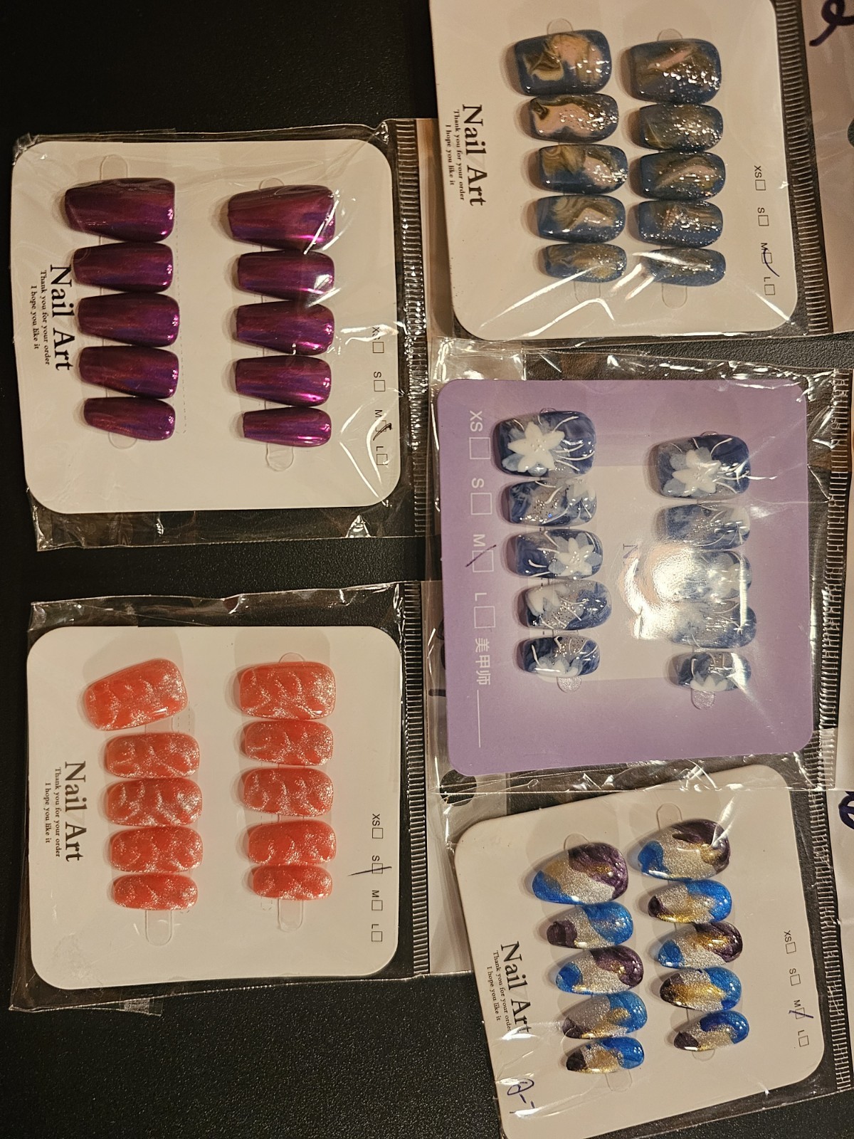 Size Medium – Medium Length Press-On Nails with Sticky Tabs Included. New In Box