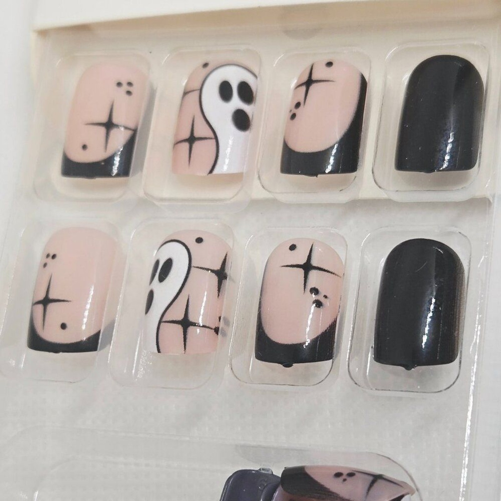 NIB SET OF 2 HALLOWEEN DECOR/PARTY PRESS ON NAILS, GHOSTS, PUMPKINS, 48 TOTAL