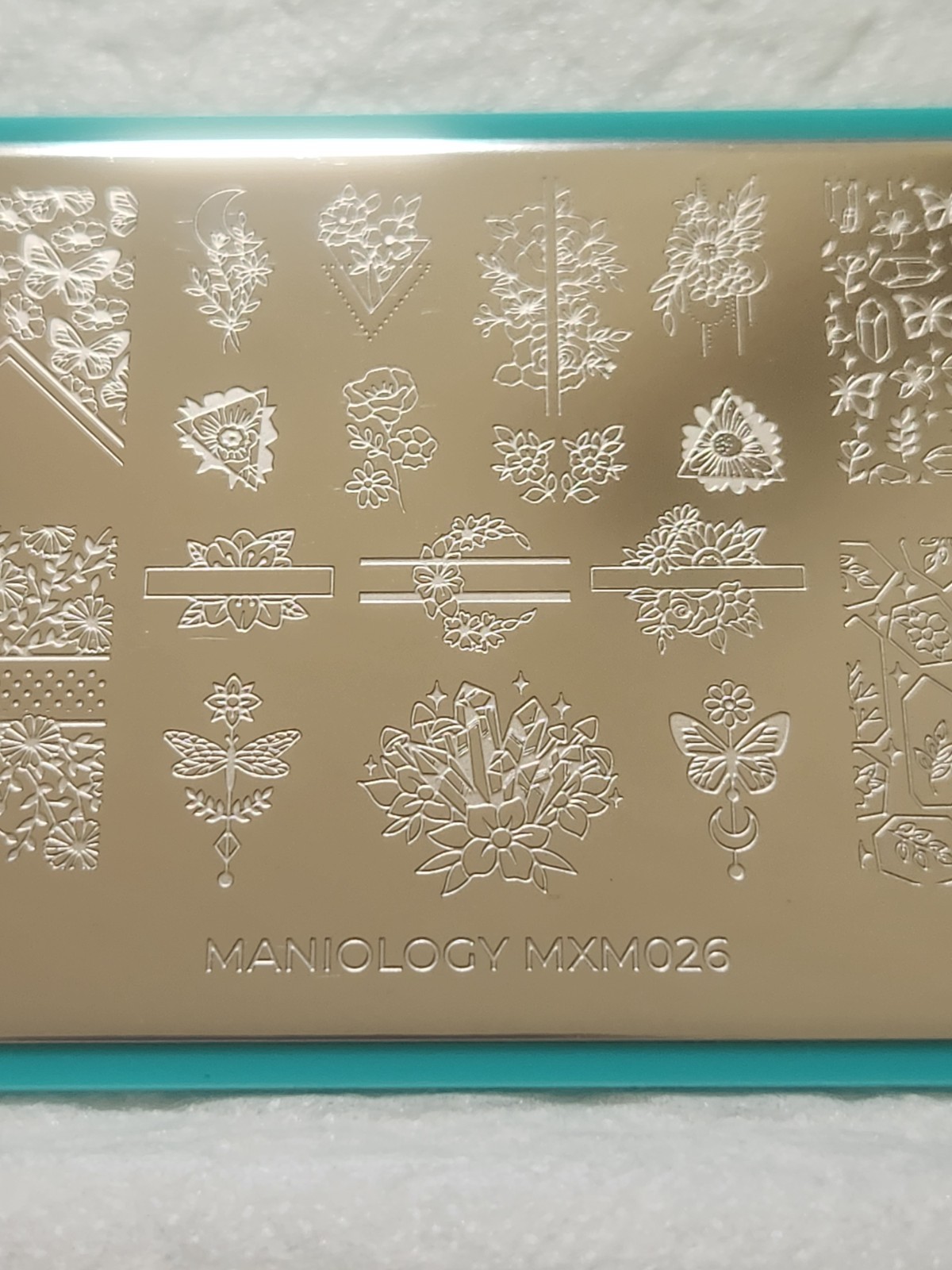 Maniology x Me Nail Stamping Plate Set – MXM025 & MXM026 – Nature Inspired Image