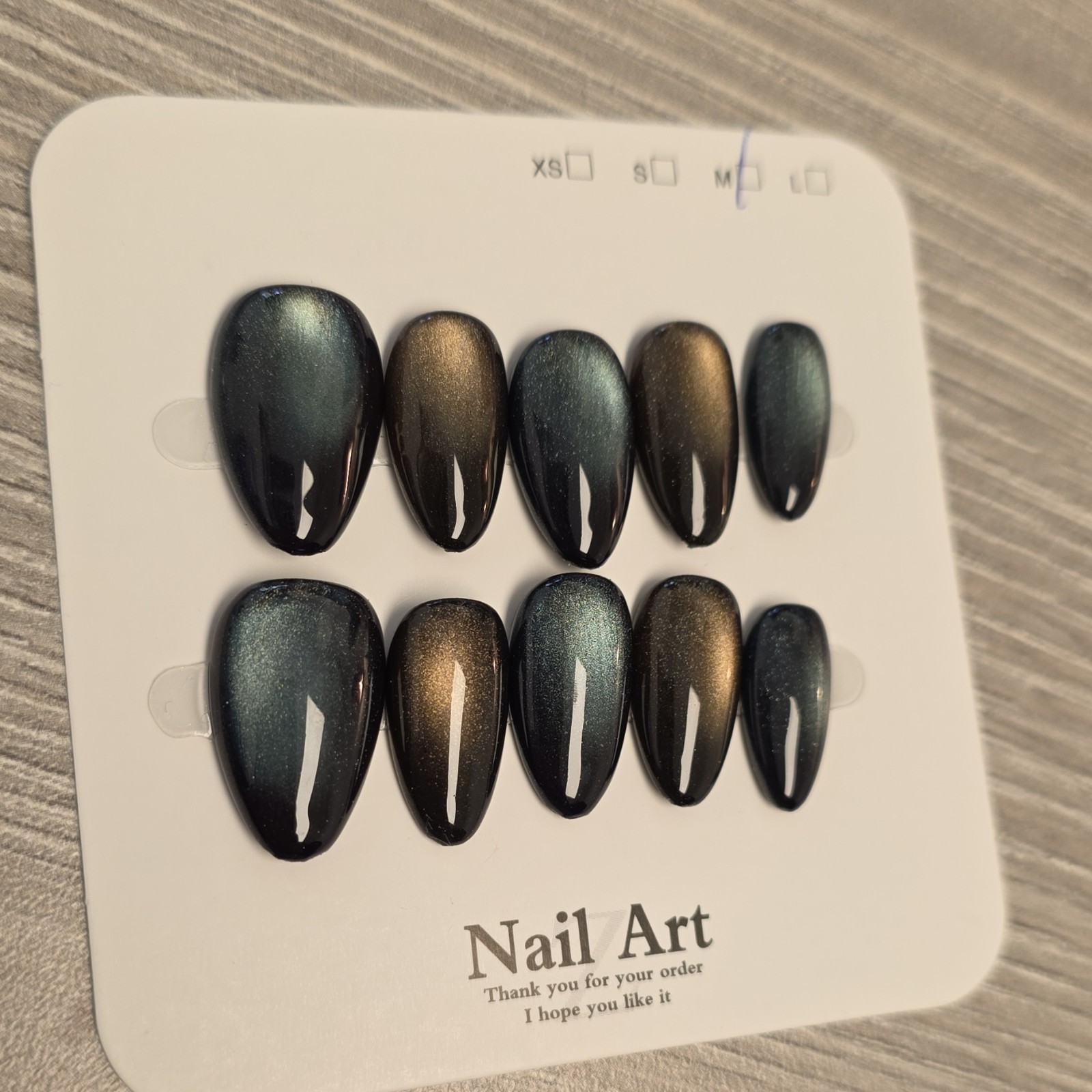 Nail Art Black Green Gold Shiny Cateye Medium Oval Press-On Nails Set Full Cover