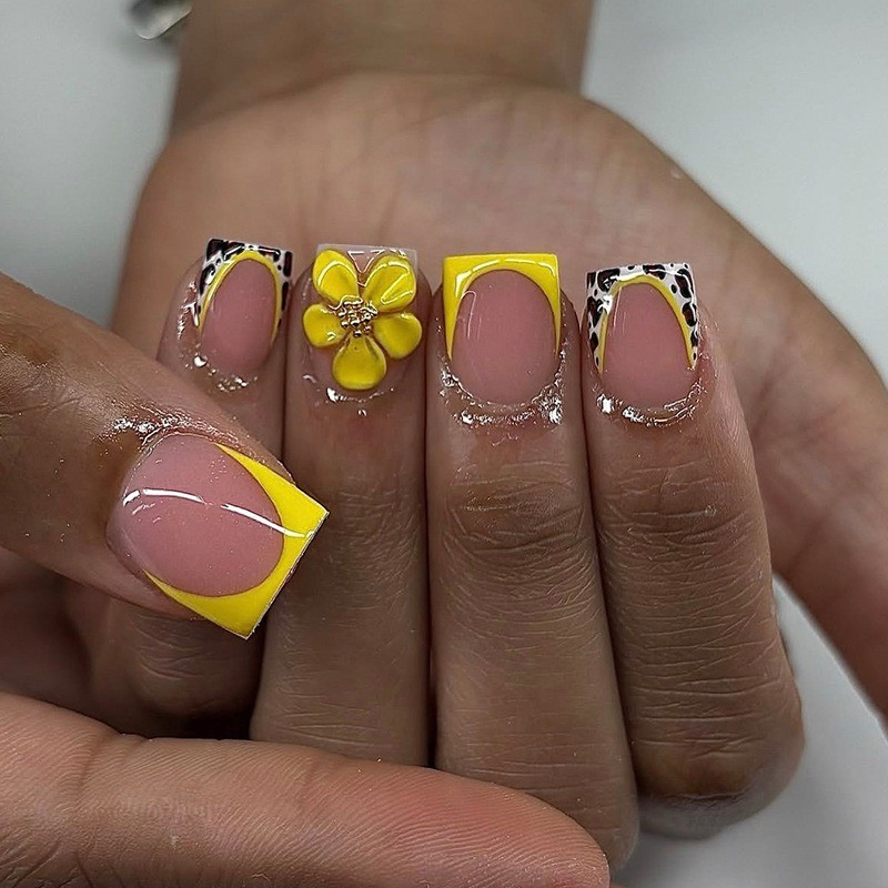 48 Pcs of Yellow Flower Cow Pattern Sparkling Diamond French Detachable Nail Art