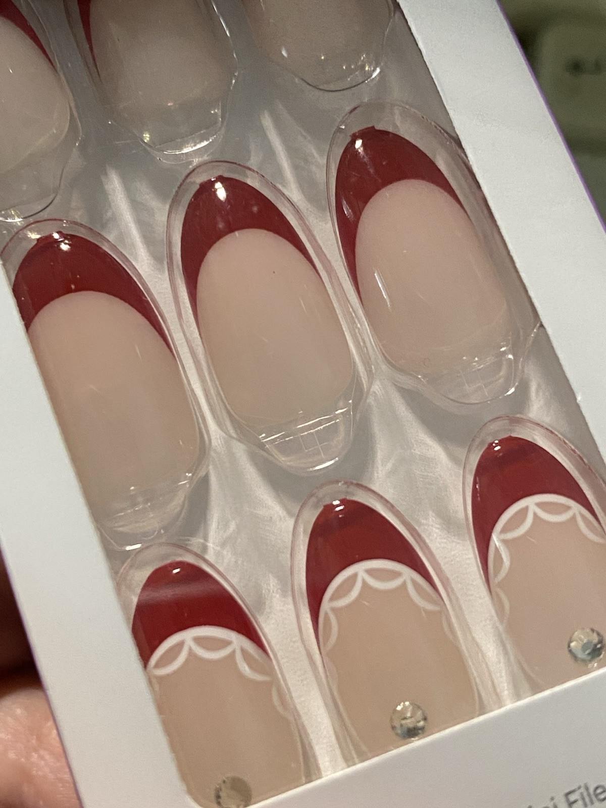 KISS 30 IMPRESS ON NAILS MEDIUM ALMOND FRENCH RED TIPS BOWS AND CRYSTALS NEW