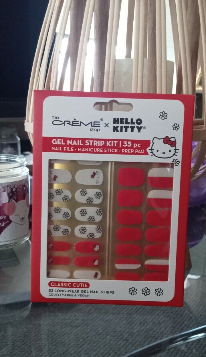 Sanrio The Créme Shop HELLO KITTY CLASSIC CUTIE Red & White Gel Nail Strips❤️