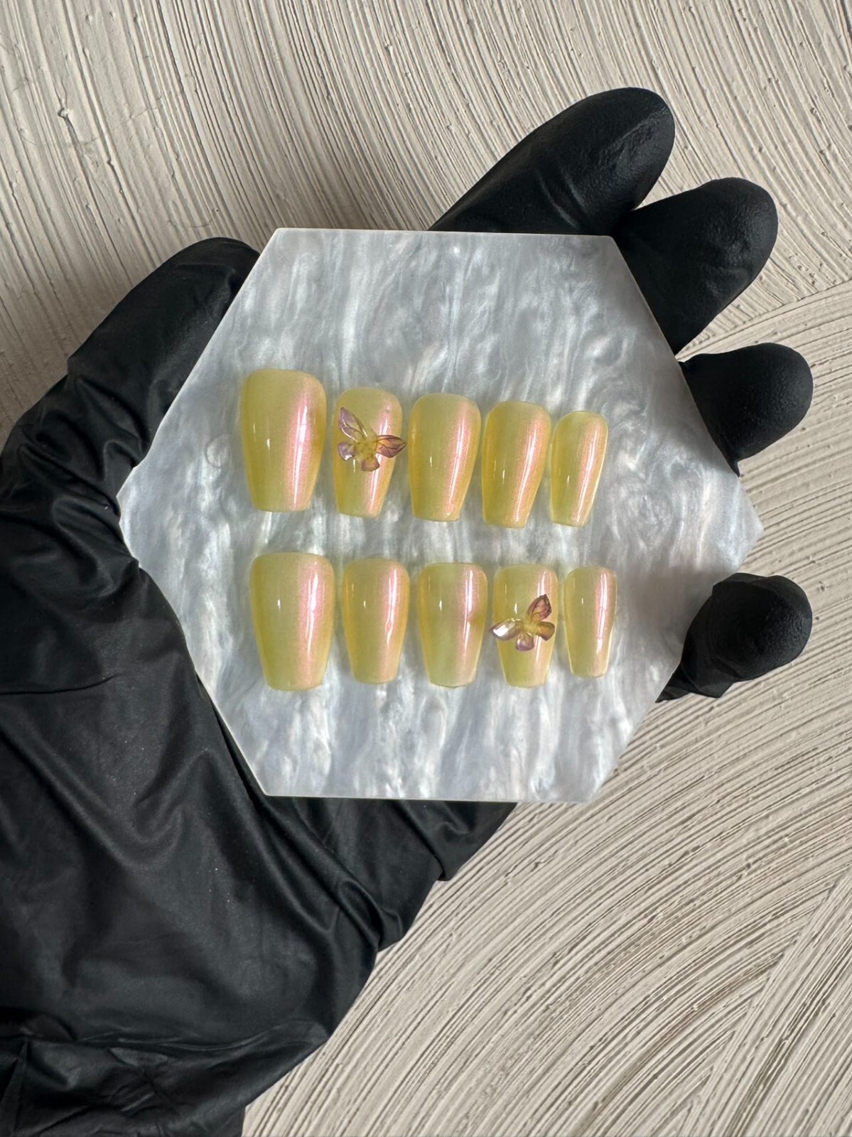 press on nails