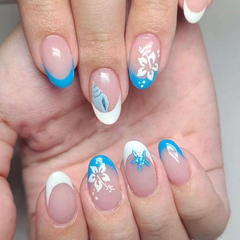 Elegant Ombres Floral Glitters Fake Nail Plastic Material Quick Application For