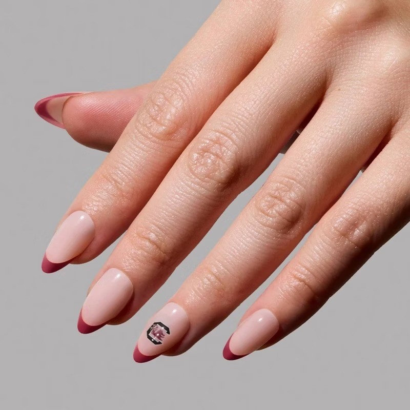 South Carolina Gamecocks Press-On Nails: 30 Pieces, Almond Shape, Gloss Finish