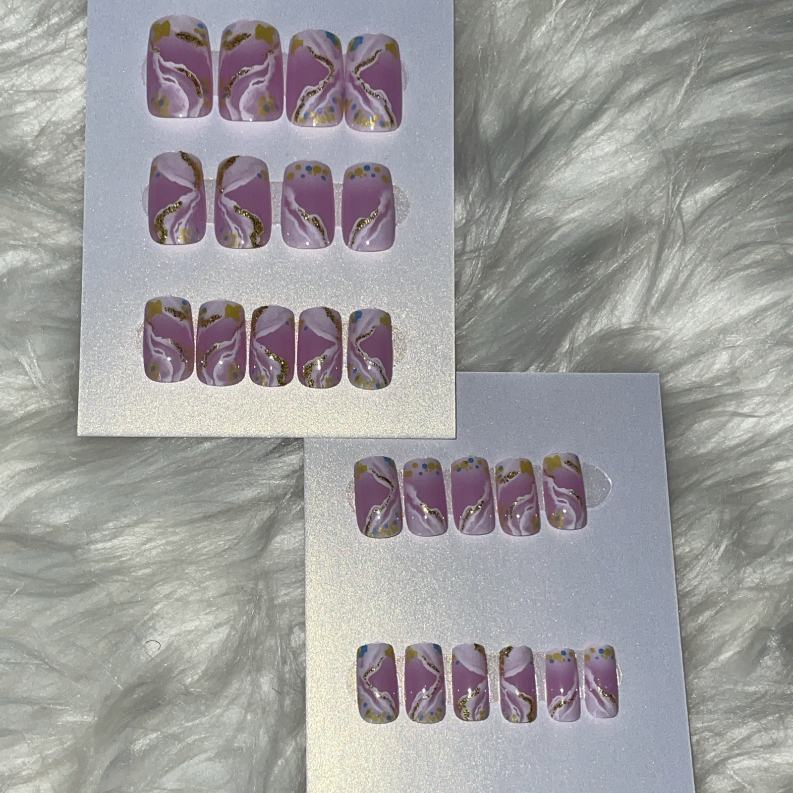 24 Piece Nails ~ Number 102 ~ Cute Press on Nails ~ Fast Shipping ~