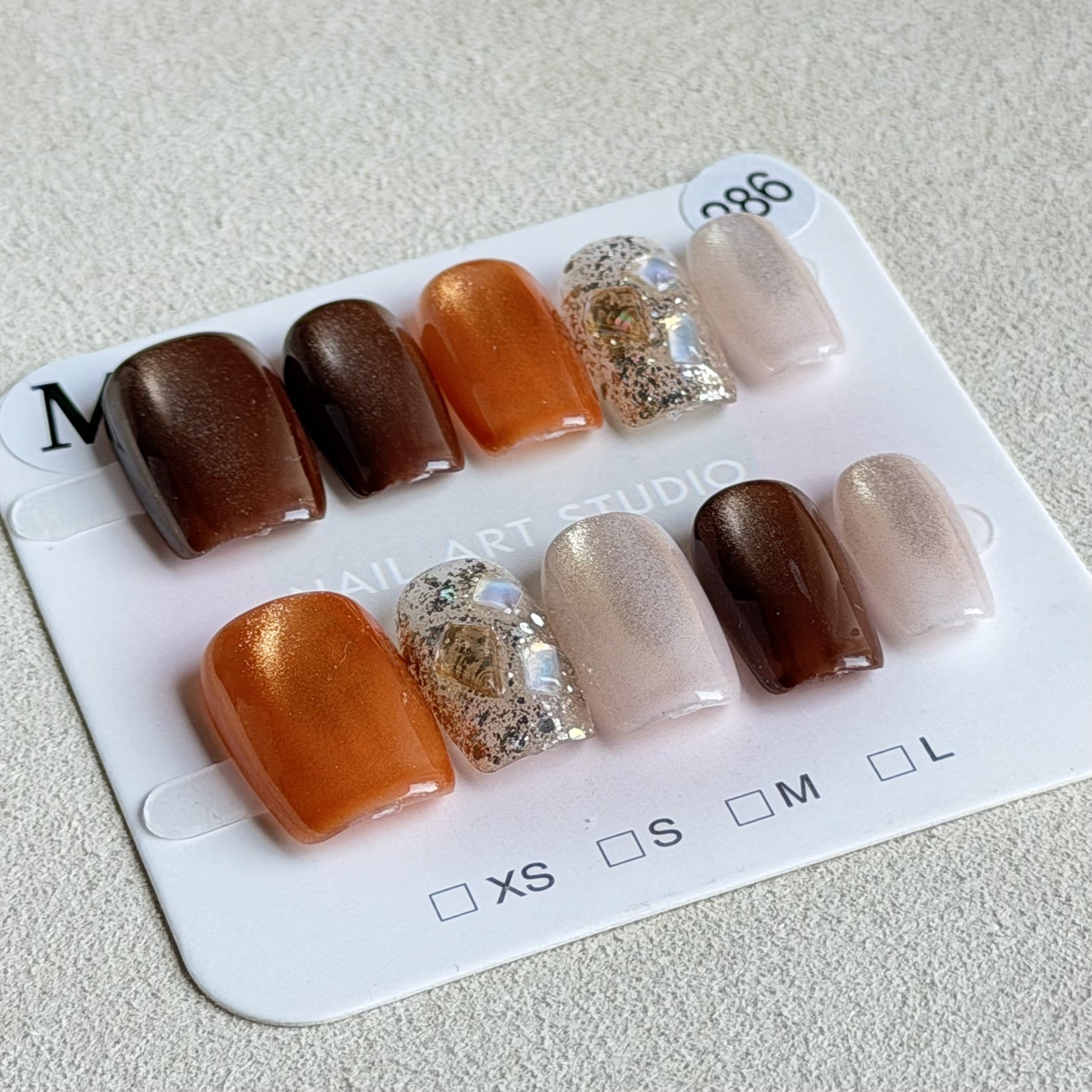 Unique Handmade Press-On Nails Size M | One of a Kind Set, Reusable 286