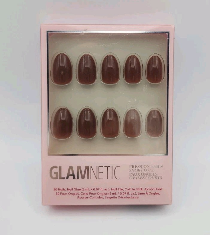 Glamnetic Chocolate Brown Press-On Short Oval Nails Set