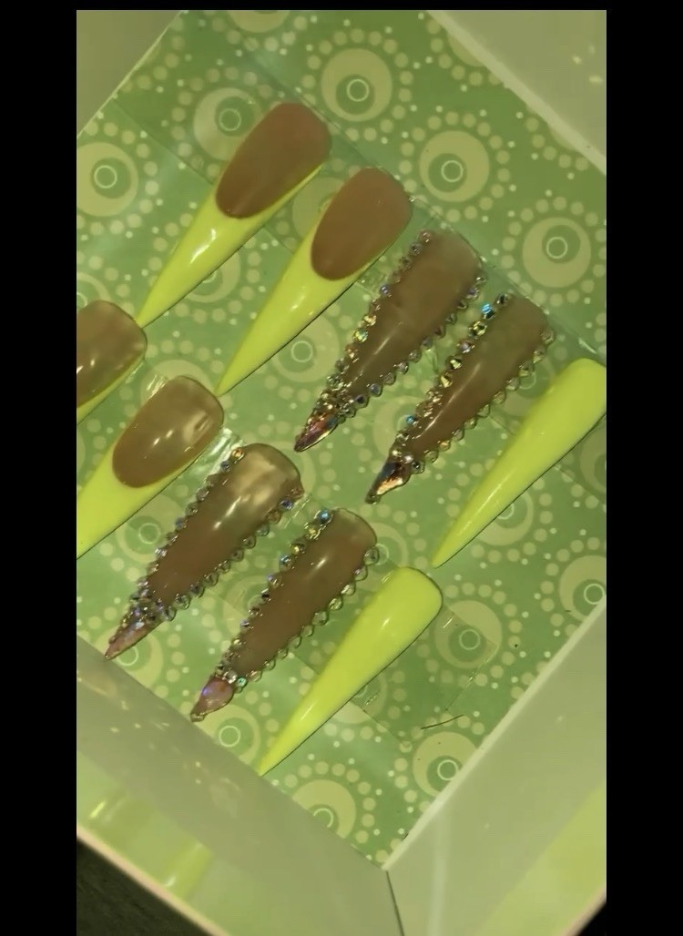Yellow Stiletto Long 3D Shiny Press-On Nails Full Cover Set