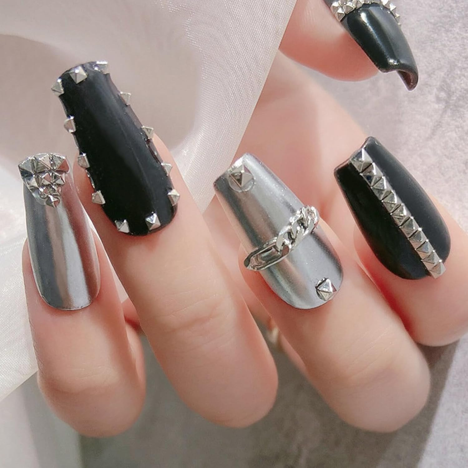 600 PCS Silver Pyramid Nail Charms – 3D Metal Punk Studs for Nail Art