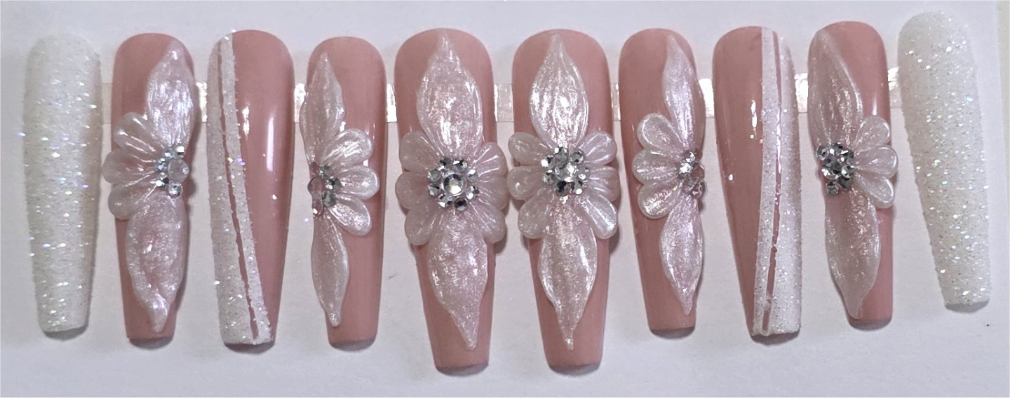 Wedding Flowers 10pcs Press On Nails Full Cover + Kit