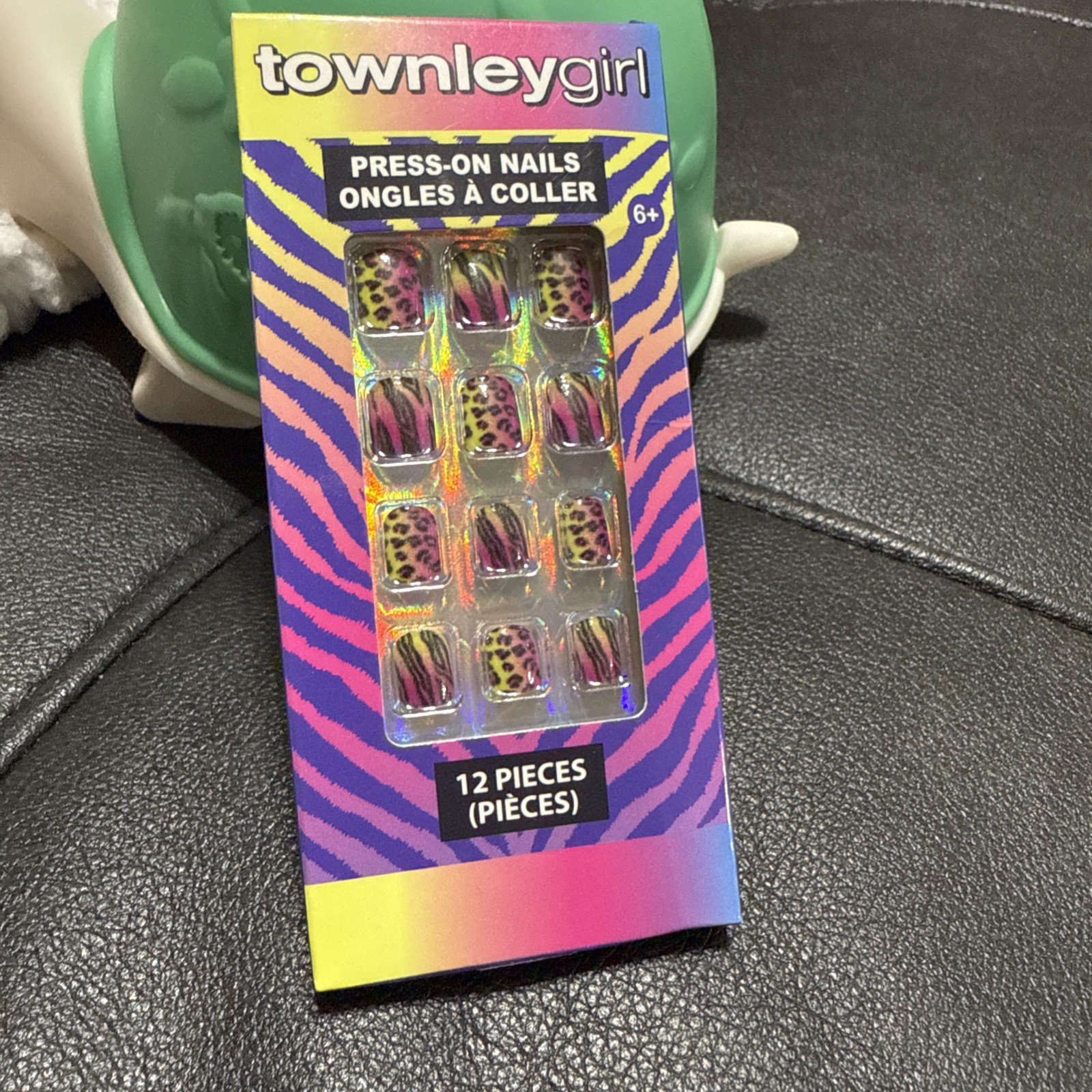 Colorful Leopard Set Of 12 Press-On Nails By Townley Girls Ages 6+ NEW – SEALED