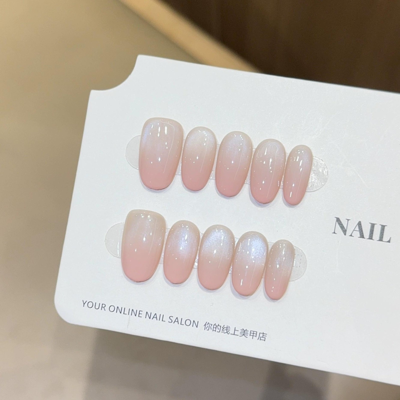 10pcs Cat Eye French Short Almond Handmade Fake Nails with Diamond Decoration De