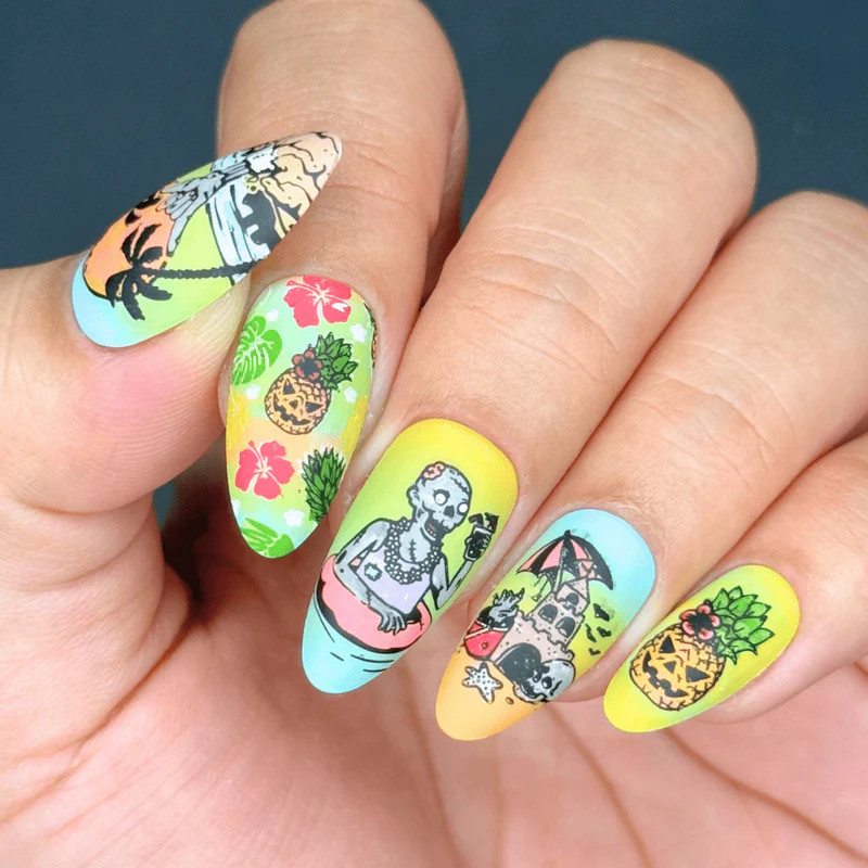 Mythical Creatures: Horns & Flames (MXM070) – Nail Stamping Plate