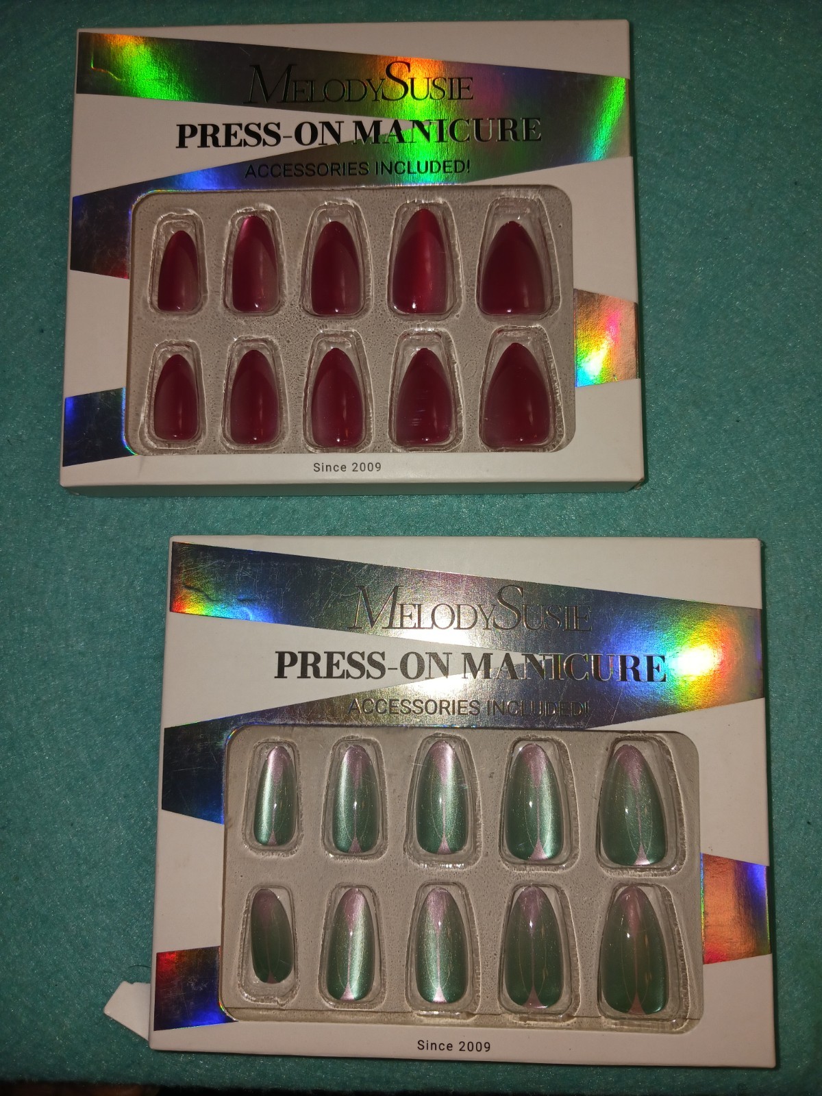 2x Melody Susie Nail Lot: Red Cats Eye Finish+ Green Deco Press On Kit