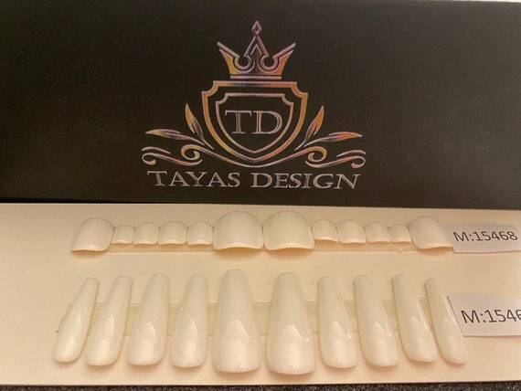 Pearl White Toe and Finger Nails + Custom Box | False Nails | Medium & Large
