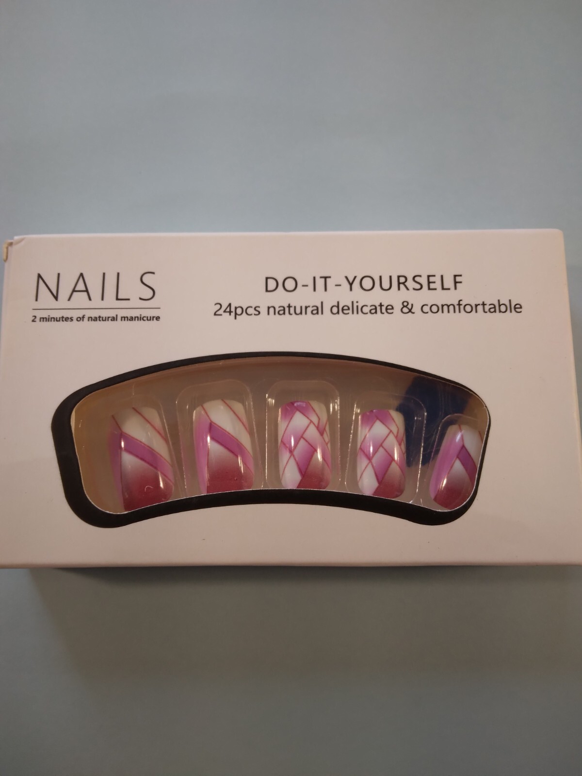 24 Piece finger nail set Pink purple white weave pattern 274320