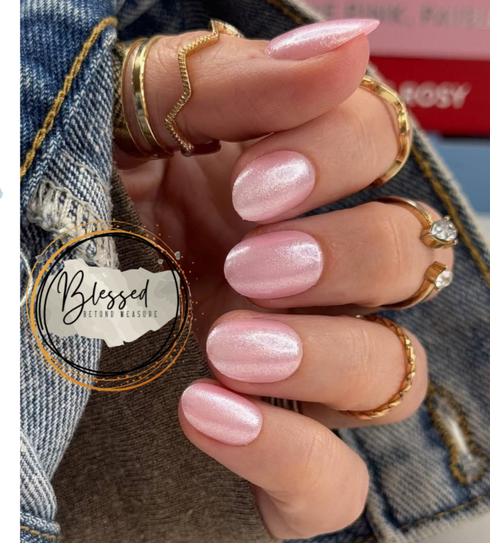 Red Aspen Press On Nails- Glitter Me Pink Paisley Short • Almond • Glitter