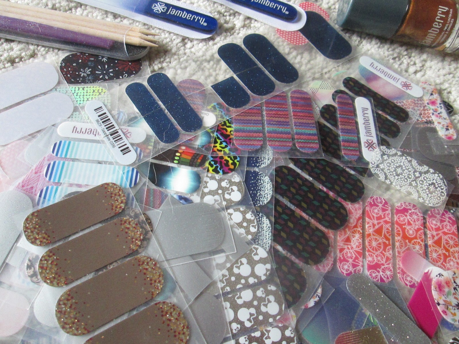 Jamberry Huge Nail 112 Half Sheets/ 10 Full Size/ Petite Juniors/ Tools/Partials