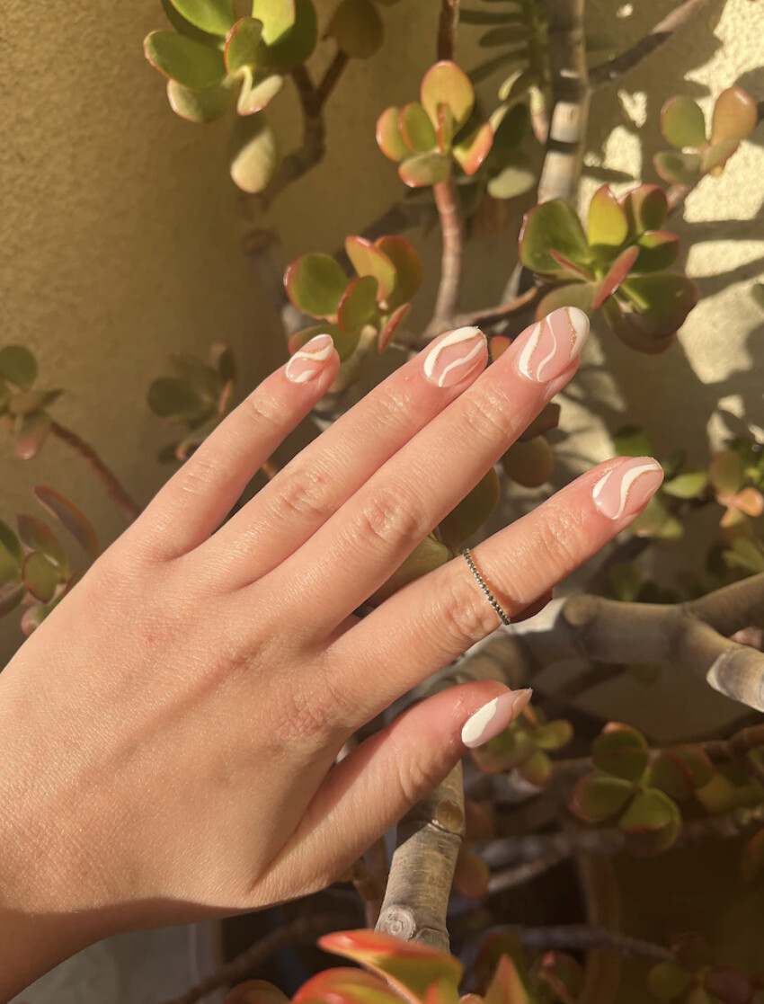 Handmade press on nails/Fake Nails/White Swirl Nails/Prom/Wedding/Graduation/