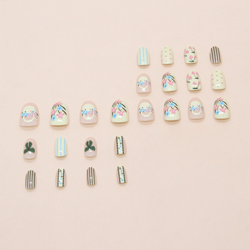 60pieces of nude pink gold glitter nail art with a light luxury and highend feel