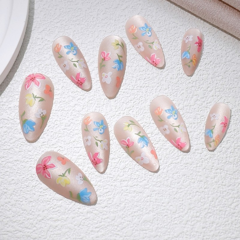 24Pcs Almond Artificial Nail With 3D Floral Effect And Cats Eye Detail